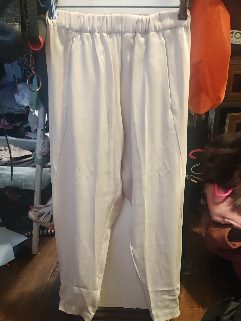 Babaton Cream Elastic-Waist Pleated Trousers